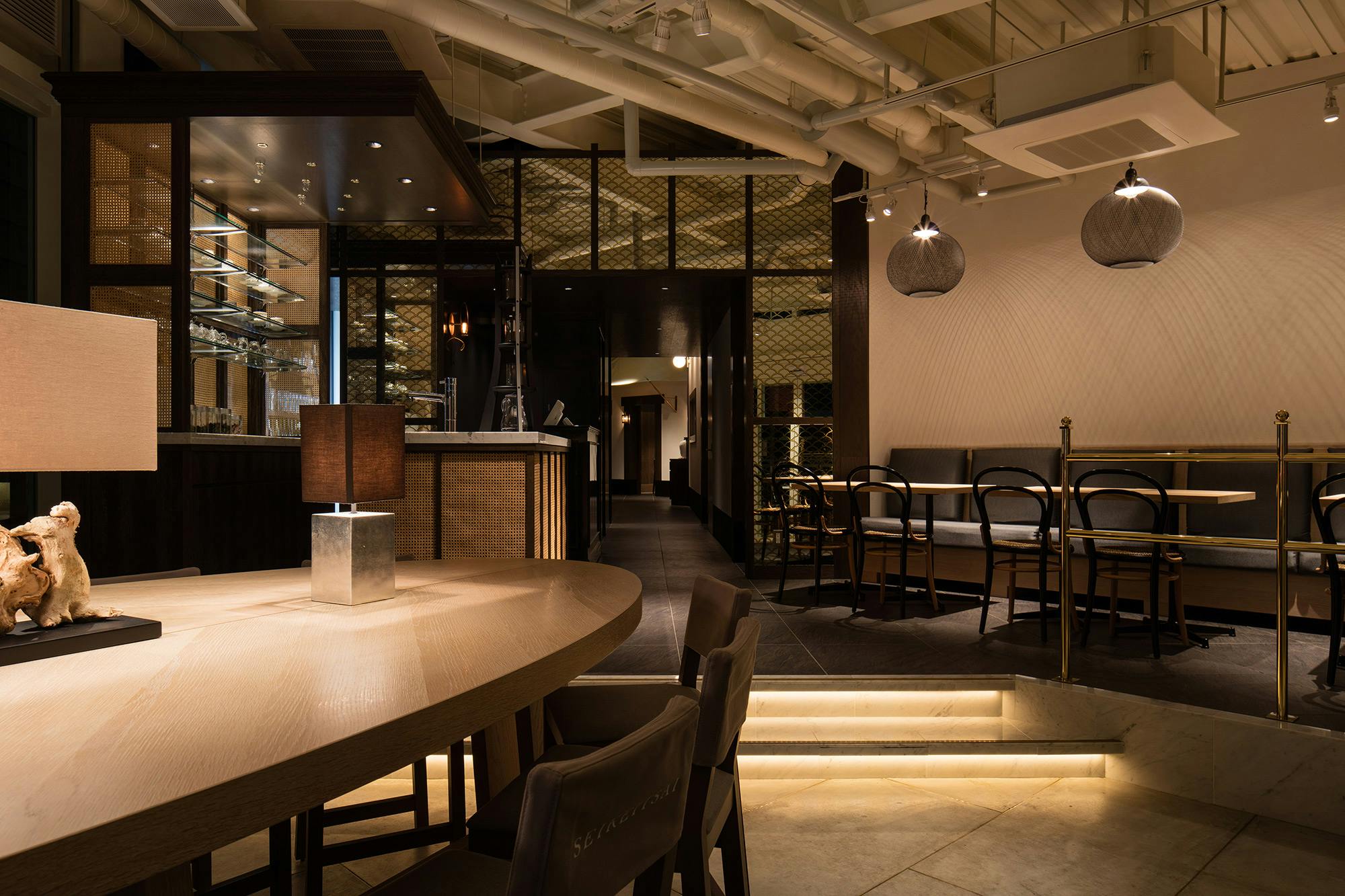 ファッショントレンド エレガント福岡 女子 会 おすすめ