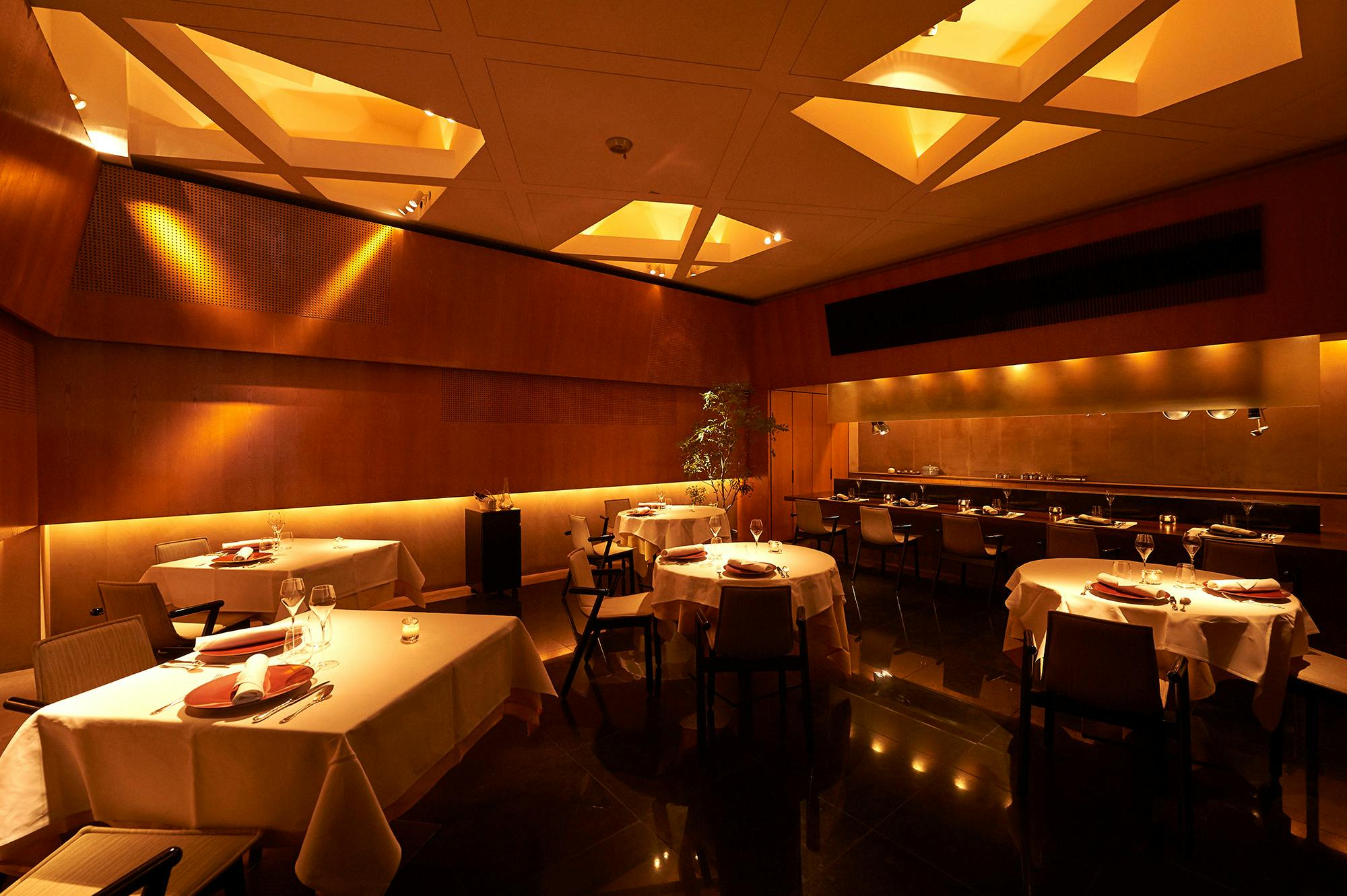 カラペティ バトゥバ カラペティ バトゥバ 麻布十番 フランス料理 一休 Comレストラン