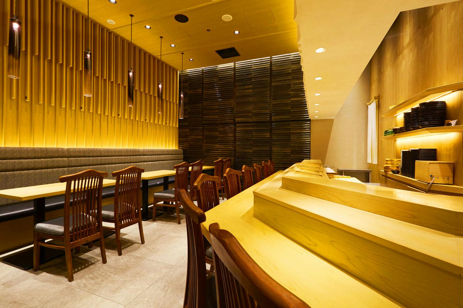 SUSHI TOKYO TEN�A�V�h�j���E�}���X