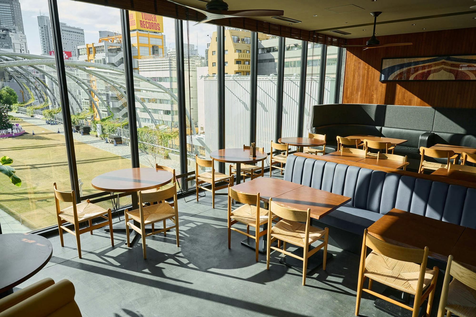 TWELVE ON THE PARK BAR & GRILL