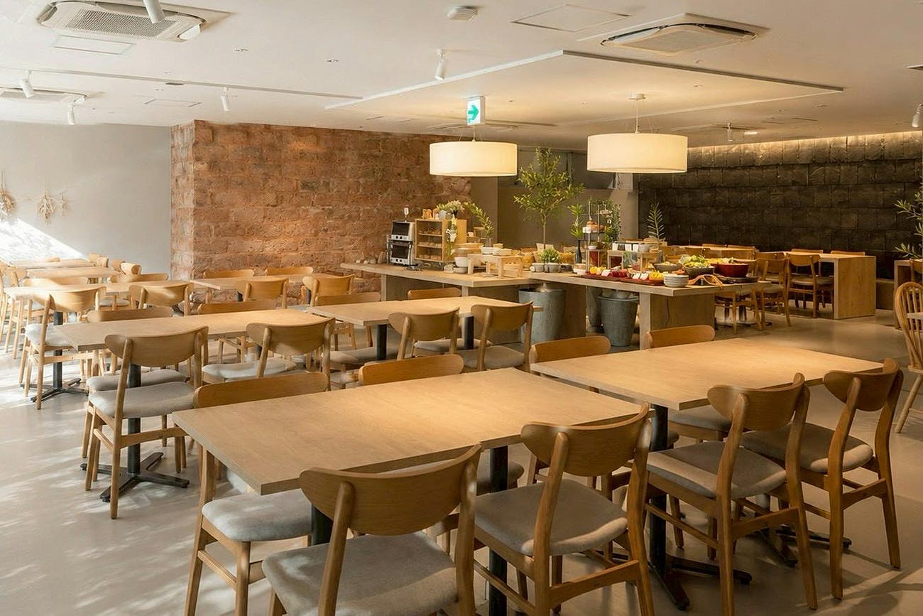 ALLYs PS NAGOYA �^�z�e��the b���É�